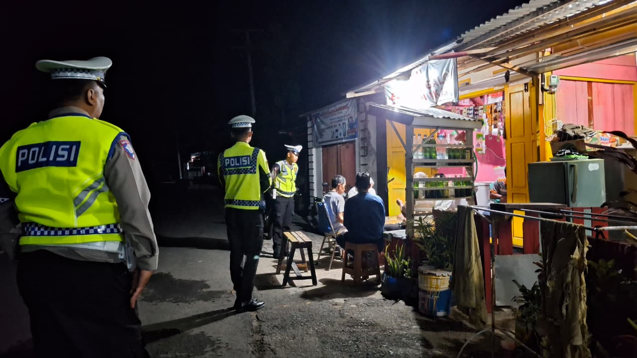 Ditlantas Polda Sulbar Gencarkan Edukasi di Malam Hari