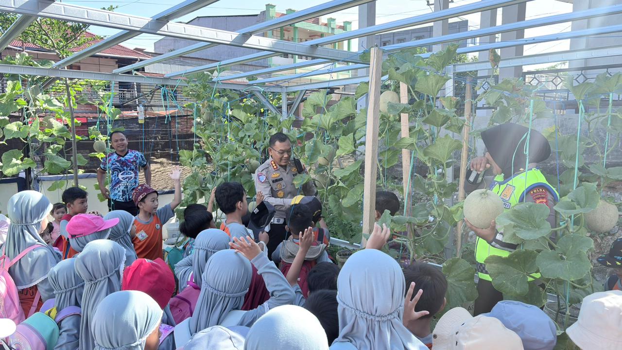 Ditlantas Polda Sulbar Tanamkan Budaya Tertib Lalu Lintas Sejak Dini