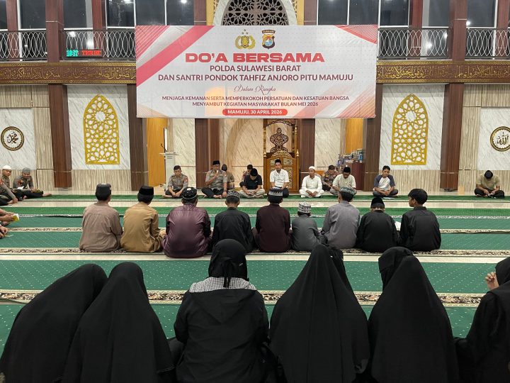Jaga Keamanan dan Perkokoh Kesatuan, Pold Sulbar Ajak Santri Tahfiz Gelar Doa Bersama