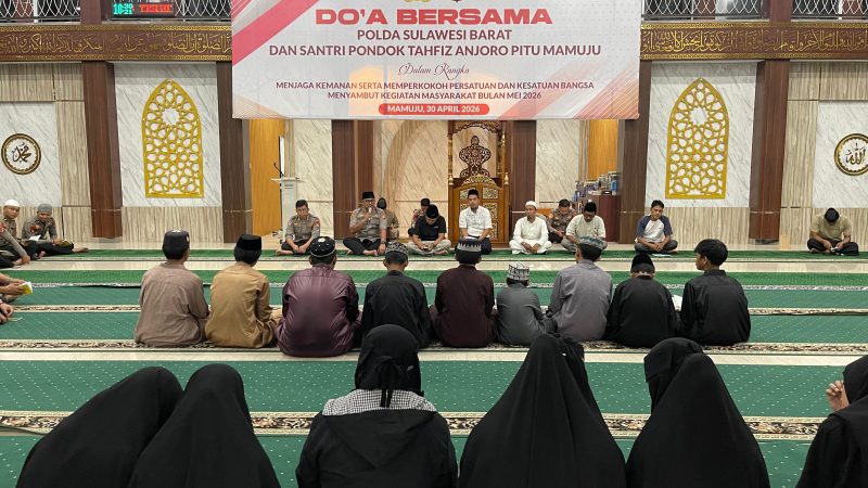 Jaga Keamanan dan Perkokoh Kesatuan, Pold Sulbar Ajak Santri Tahfiz Gelar Doa Bersama
