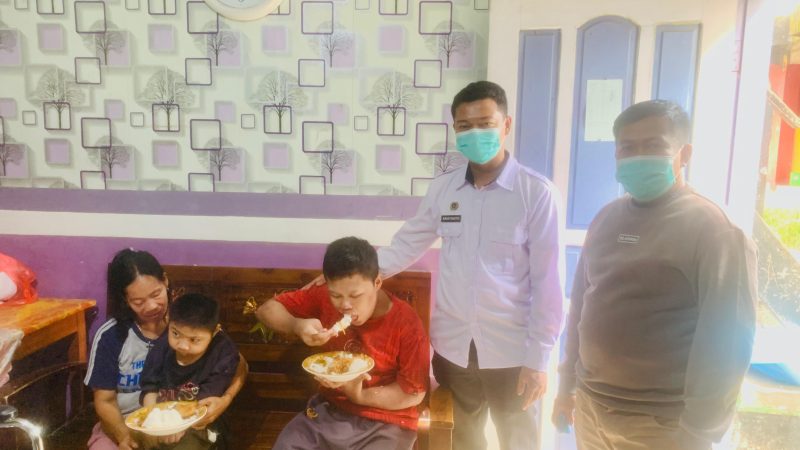 SPPG Osango Salurkan MBG ke Penyandang Disabilitas di Mamasa