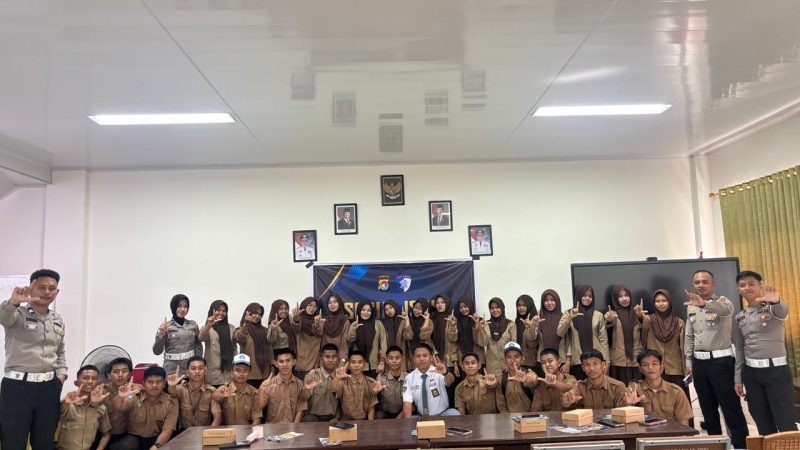 Ditlantas Polda Sulbar Sasar Pelajar di SMKN 1 Rangas, Sosialisasikan Keselamatan Berlalu Lintas