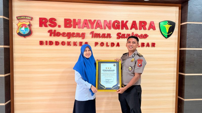 RS Bhayangkara Polda Sulbar Dapat Predikat Bintang 3 atas Transformasi Digital Layanan JKN