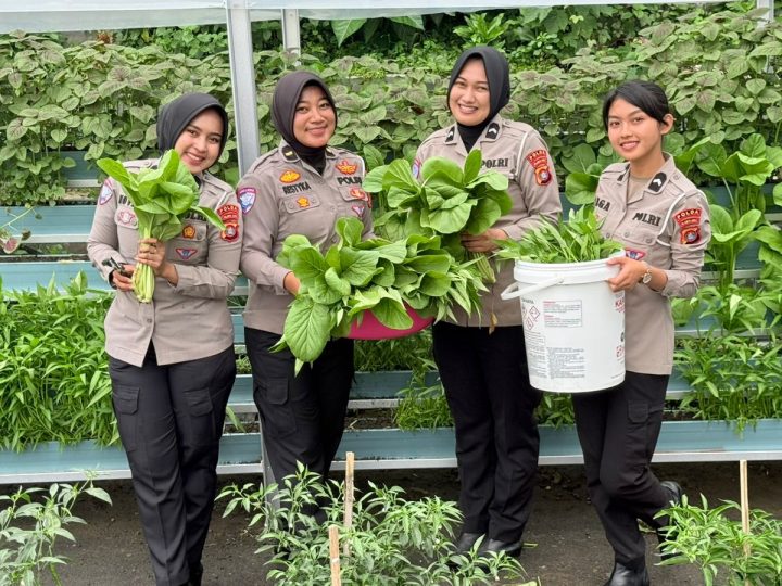 Ditlantas Polda Sulbar Kembali Berbagi Hasil Bagi Pengendara Tertib