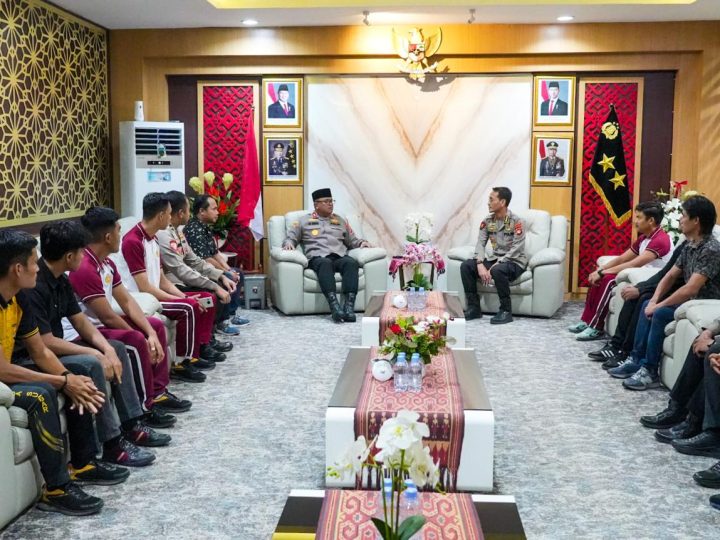 Menuju Kapolda CUP Sulsel, Kapolda Sulbar Pesan Tim Sepak Bola Bhayangkara Junjung Tinggi Sportivitas
