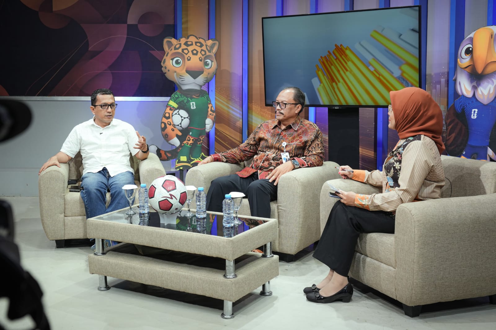 Euforia Piala Dunia di Sulbar: Pemerintah Antisipasi Masalah Blank Spot dan Aturan Nobar