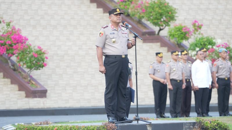 Pimpin Apel Pagi, Kapolda Sulbar Tekankan Profesionalisme dan Keteladanan Personel