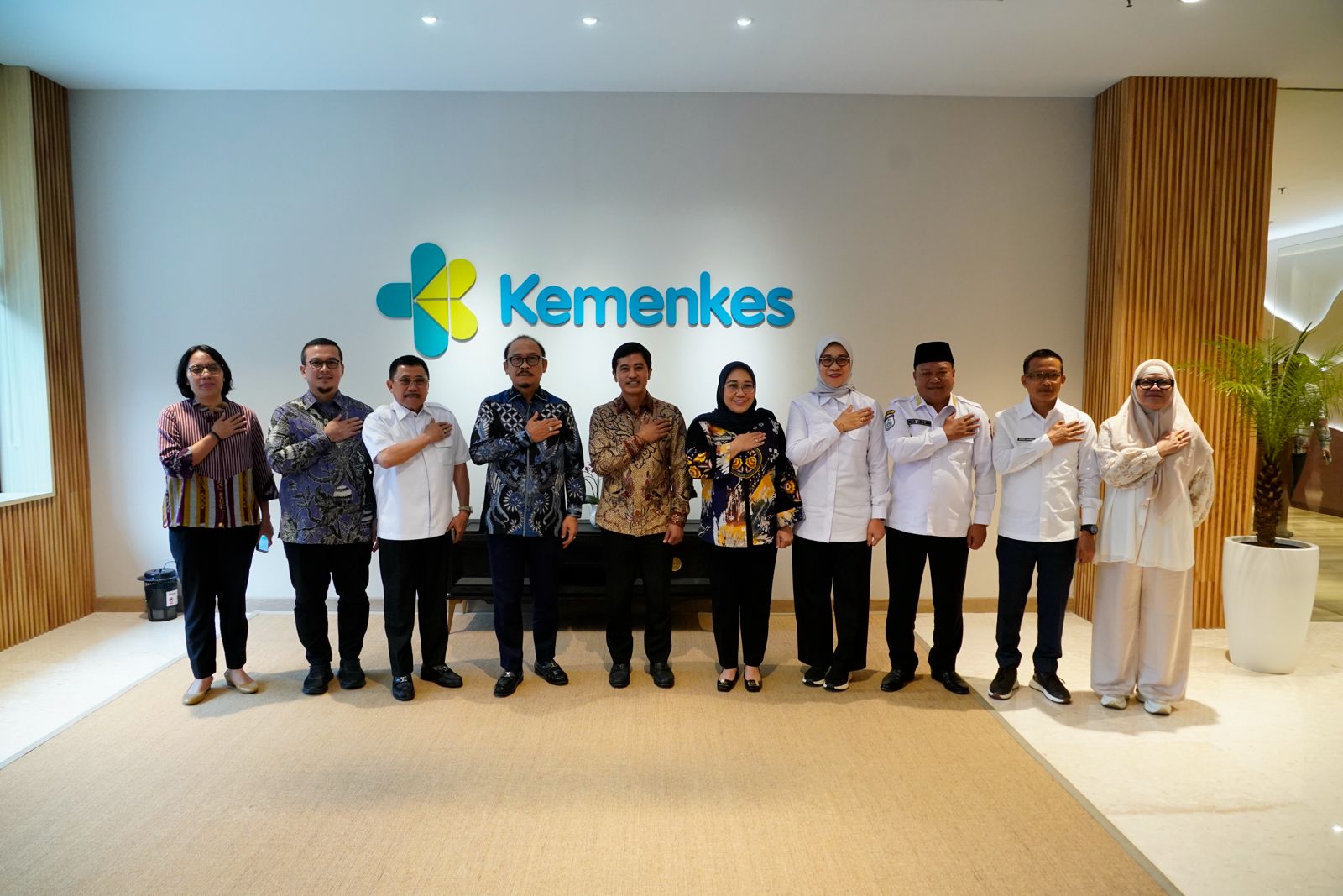 Gubernur Bersama Kepala Daerah Se-Sulbar Perjuangkan Penguatan Layanan Kesehatan ke Kemenkes