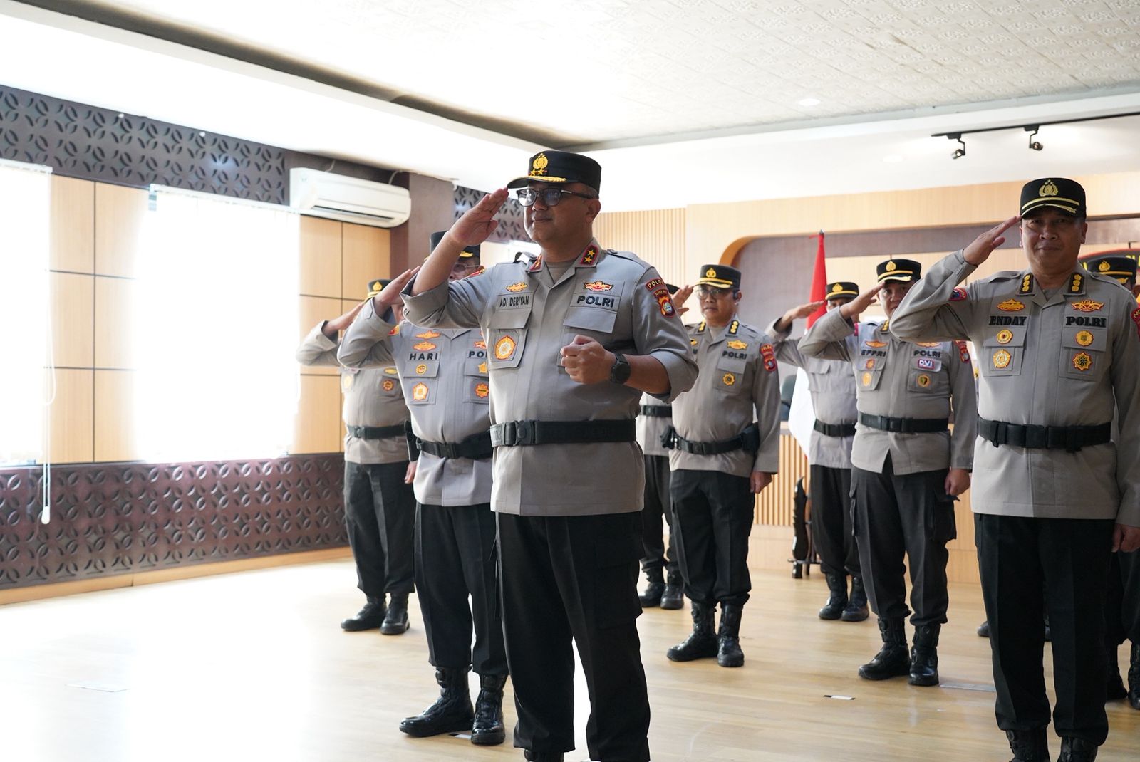 Kapolda Sulbar Teguhkan Semangat Pengabdian Lewat Upacara Pemuliaan Tribrata