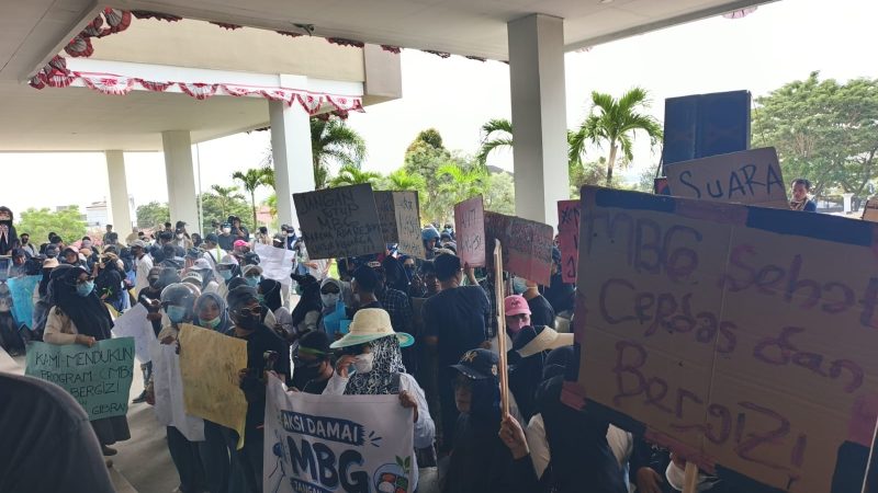 Masyarakat Sulbar Minta Pemerintah Percepat Pemerataan Program Makan Bergizi Gratis