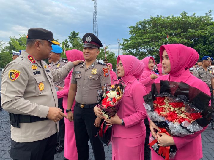 544 Personel Polda Sulbar Terima Kenaikan Pangkat, Kapolda: Tanggung Jawab Makin Besar