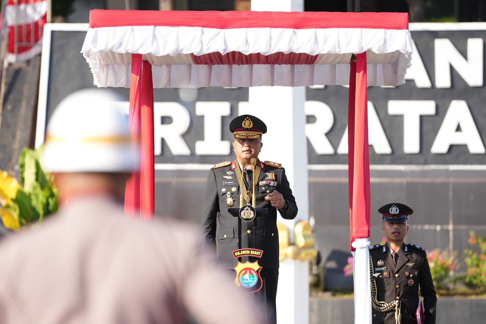 Pimpin Upacara HUT Bhayangkara ke-80, Kapolda Sulbar Tegaskan Komitmen Polri yang Profesional dan Humanis