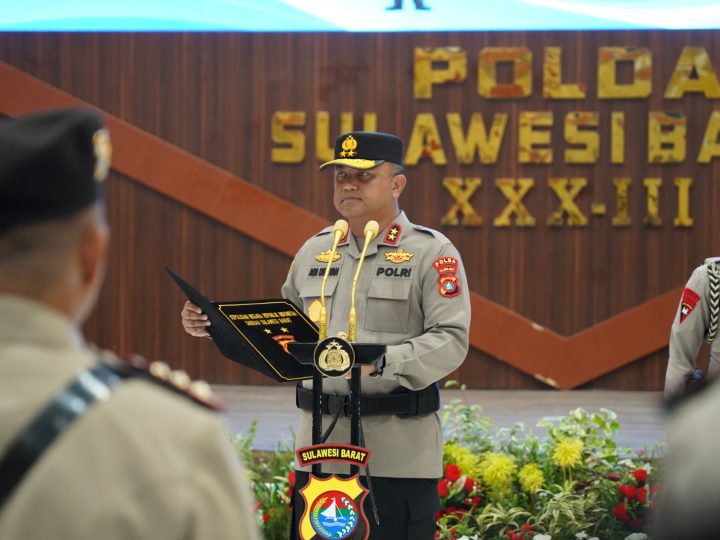 Kapolda Sulbar Pimpin Sertijab Enam Pejabat Utama dan Lantik Dua Pejabat Baru