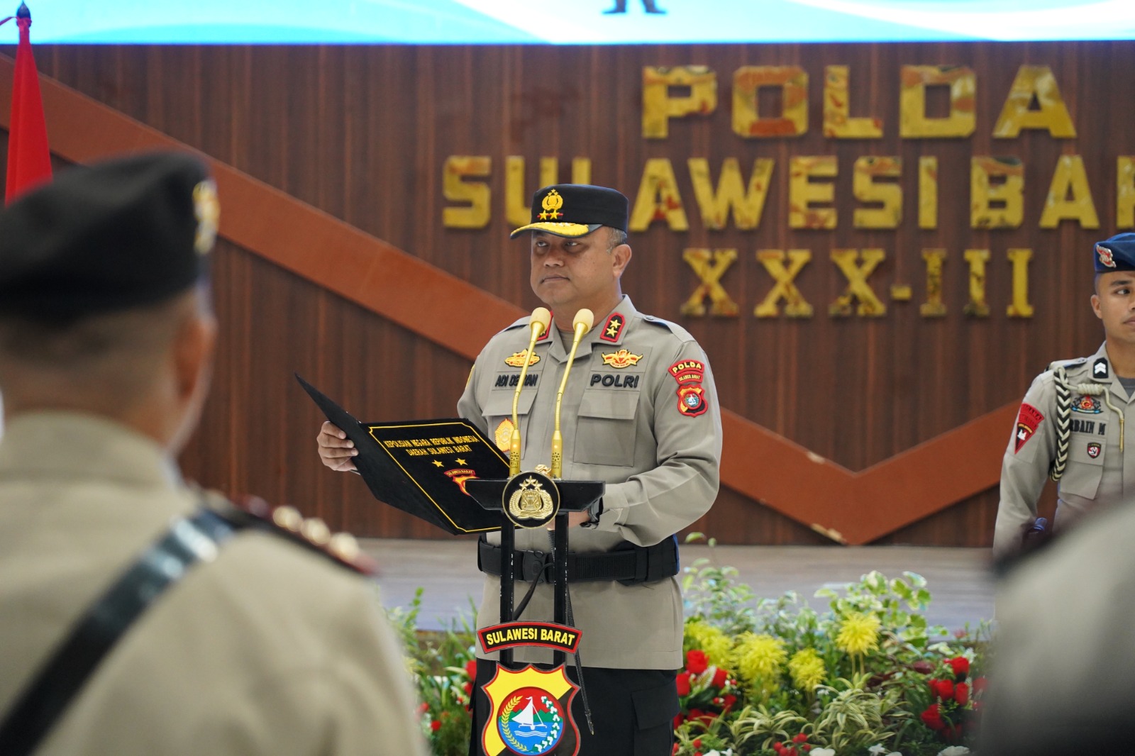 Kapolda Sulbar Pimpin Sertijab Enam Pejabat Utama dan Lantik Dua Pejabat Baru