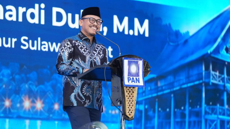 Gubernur SDK Hadiri Pelantikan DPW PAN Sulbar, Singgung Koalisi Pilgub 2029