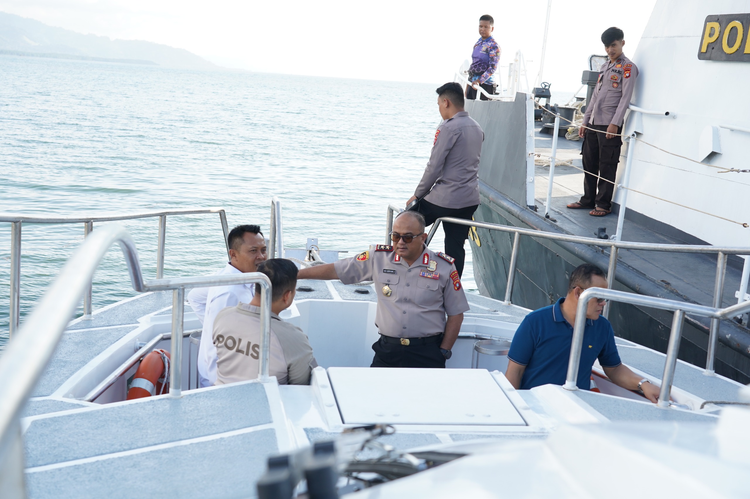 Perkuat Layanan dan Keamanan Laut, Kapolda Sulbar Tinjau Kapal Patroli Baru