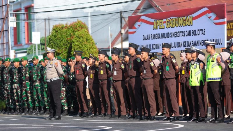 Sinergitas TNI-Polri dan Kejaksaan Kian Solid, Apel Gabungan Tegaskan Komitmen Jaga Stabilitas Mamuju