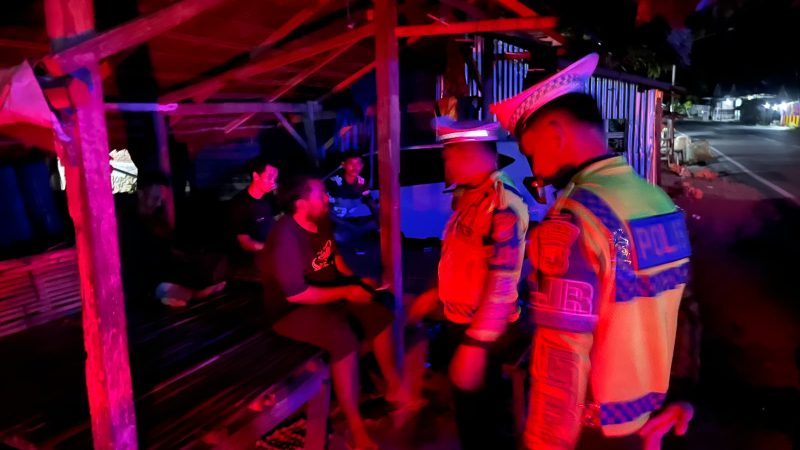 Patroli Malam Ditlantas Polda Sulbar, Perkuat Kamseltibcarlantas di Titik Rawan