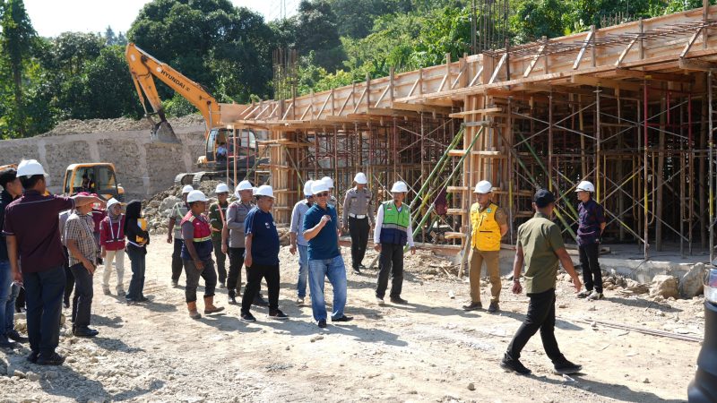 Pastikan Sesuai Standar, Wakapolda Sulbar Awasi Pembangunan Pos PJR