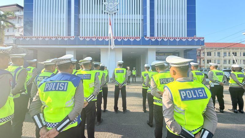 Semangat Kemerdekaan, Dirlantas Polda Sulbar Ajak Personel Layani Masyarakat dengan Hati