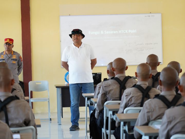 Kapolda Sulbar Motivasi Siswa SPN: Belajar Sungguh-Sungguh, Jadilah Polisi yang Dicintai Rakyat