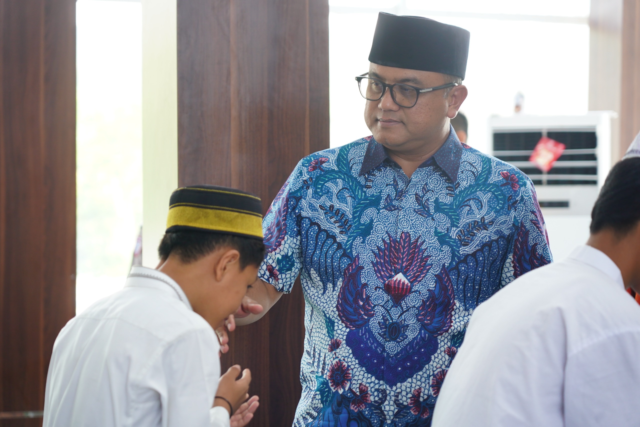 Polda Sulbar dan Anak Yatim Ketuk Pintu Langit, Mohon Dijauhkan dari Marabahaya Karhutla