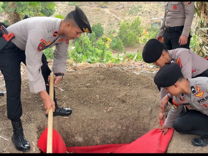 Kenang Pengabdian Setia, Polda Sulbar Gelar Apel Pemakaman Simbolis K-9 “Getta”