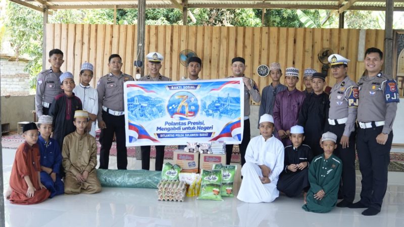 Wujud Syukur 71 Tahun Pengabdian, Ditlantas Polda Sulbar Tebar Kebaikan Lewat Bakti Sosial