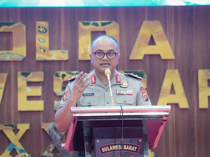 Kapolda Sulbar Titipkan Senyuman dan Harapan Masyarakat di Pundak Polantas