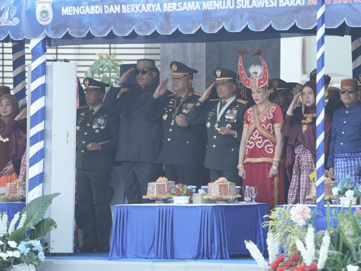 Kapolda Sulbar Hadiri Puncak Peringatan Hari Jadi Provinsi Sulawesi Barat ke-22