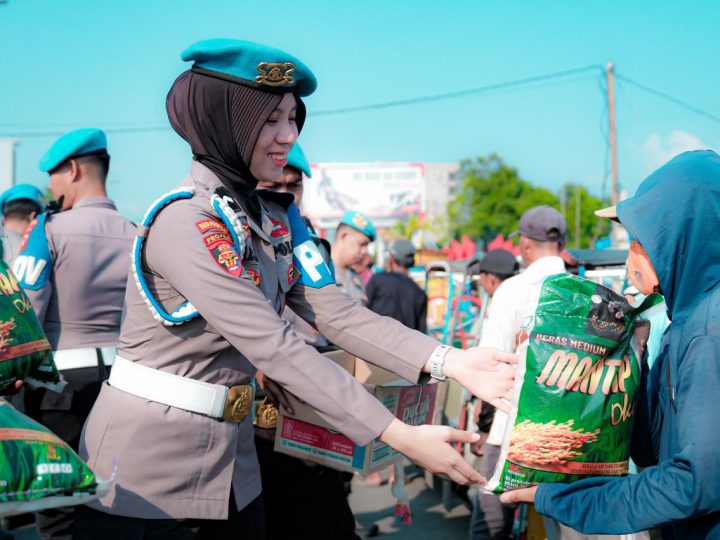 Propam Polda Sulbar Gelar Bakti Sosial Sasar Tukang Becak
