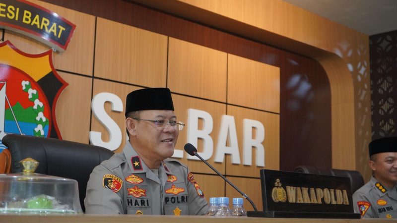Polda Sulbar Ikuti Kajian Daring Bersama Gus Baha, Jaga Sholat dan Perbaiki Akhlak