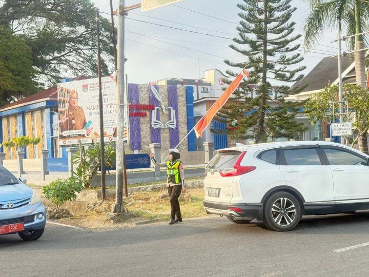 Ditlantas Polda Sulbar Intensifkan Pengaturan Lalu Lintas di Titik Padat Kendaraan