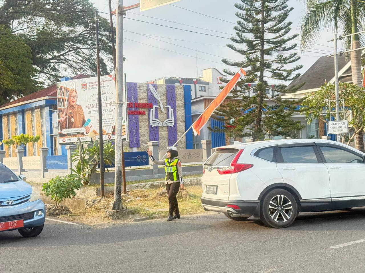 Ditlantas Polda Sulbar Intensifkan Pengaturan Lalu Lintas di Titik Padat Kendaraan