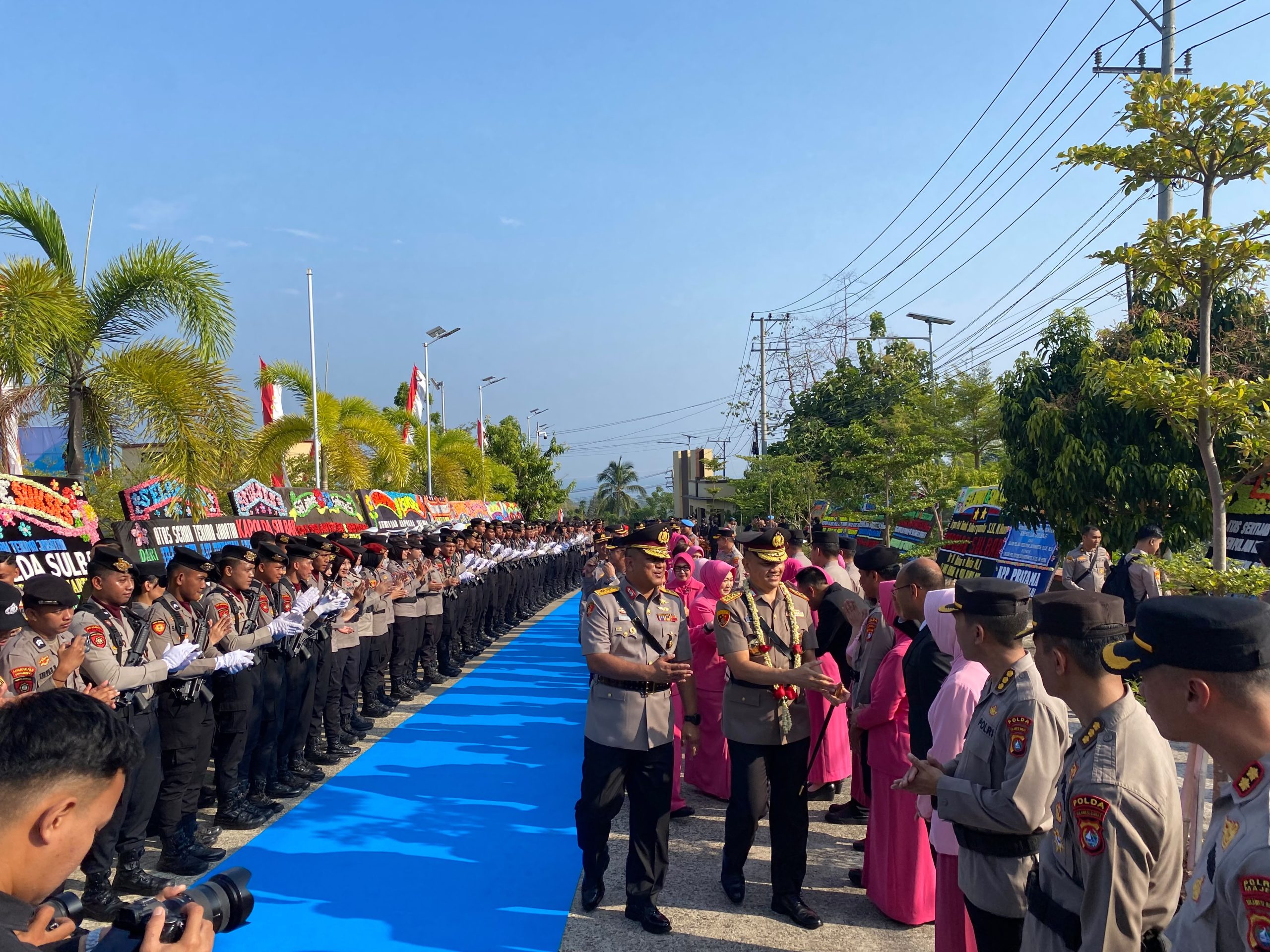 Perkuat Kebersamaan dan Semangat Melayani Masyarakat Melalui Tradisi Penyambutan Kapolda Sulbar