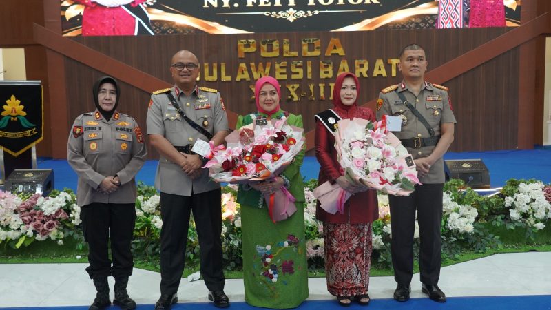 Dari Kehangatan yang Berlalu ke Semangat yang Baru, Serah Terima Ibu Asuh Polwan Polda Sulbar