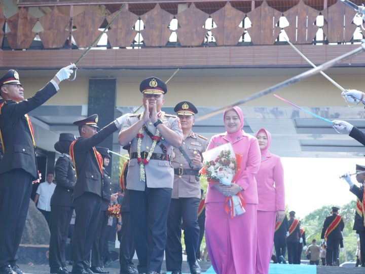 Langkah Pamit Irjen Pol Adi Deriyan Jayamarta Diiringi Doa Penuh Kehangatan