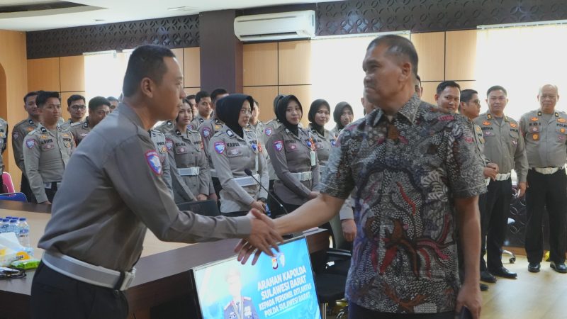 Kapolda Sulbar Tekankan Pelayanan Bersih dan Polantas Humanis