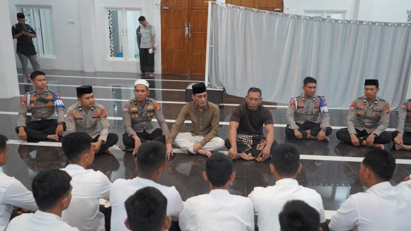 Dari Masjid, Polisi Mendengar Suara Umat Bangun Kedekatan Lewat Subuh Keliling