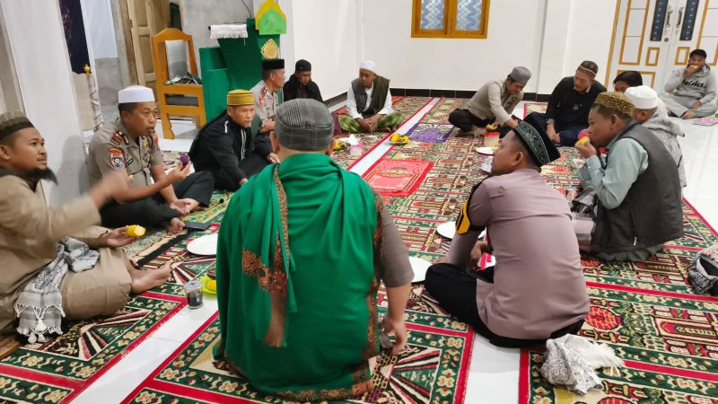 Jajaran Polres Mamasa Gelar Subuh Keliling dan Dialog Kamtibmas