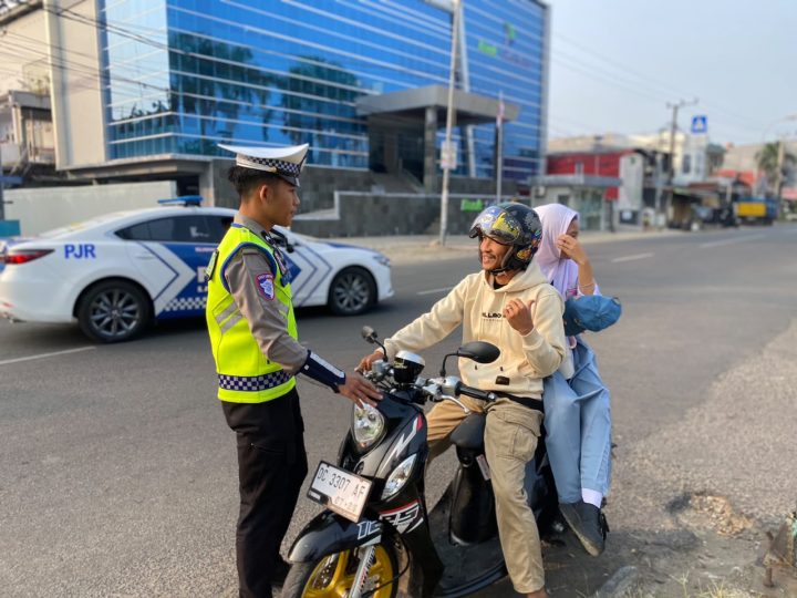 Demi Keselamatan Bersama, Polantas Polda Sulbar Rutin Lakukan Teguran Cinta