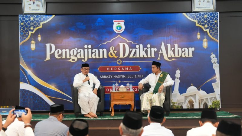 Buya Arrazy Hasyim Bertausiah di Rujab Gubernur Sulbar, SDK Tekankan Pentingnya Ilmu