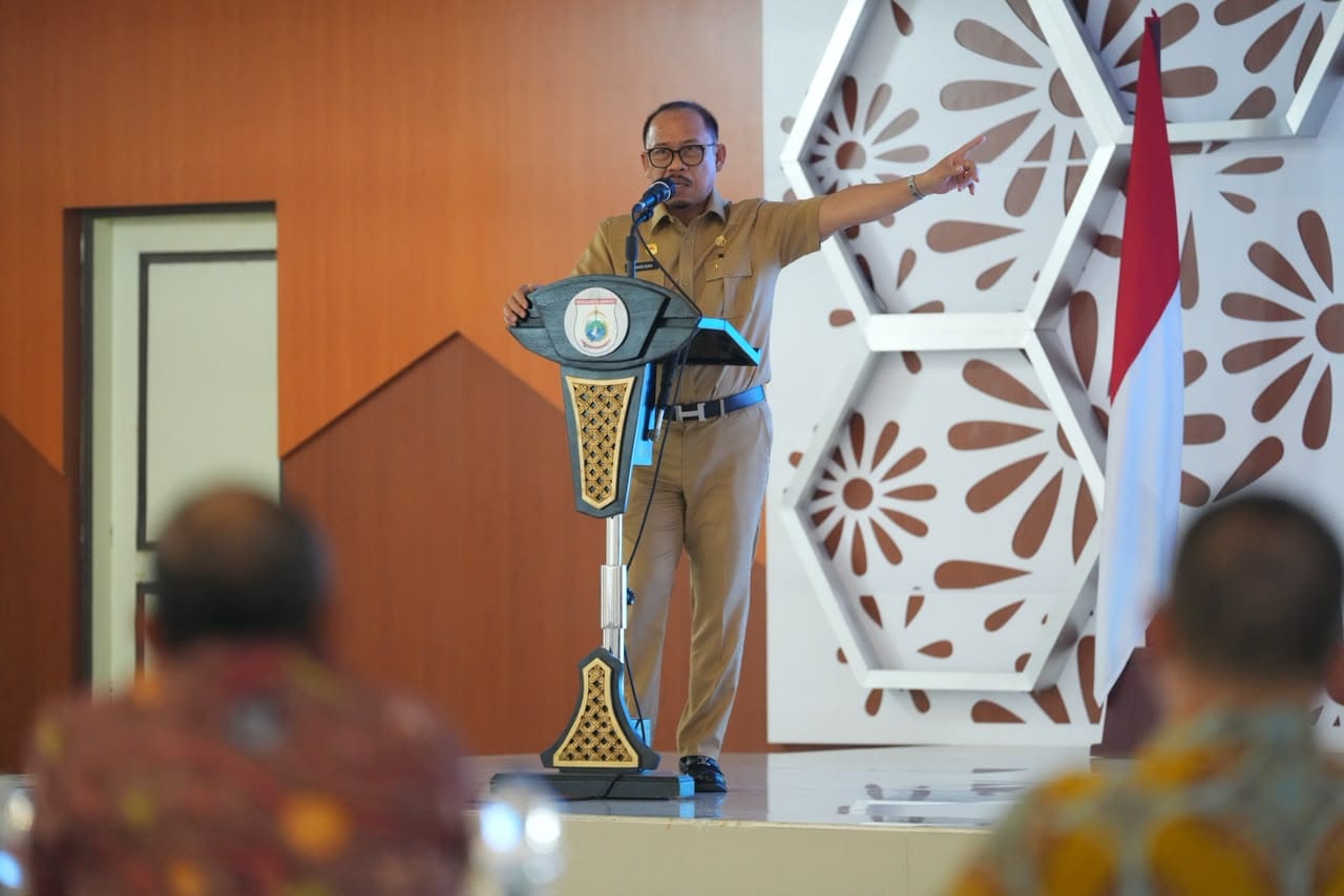 Gubernur Sulbar Minta Bupati Segera Usulkan Desa Blank Spot Listrik