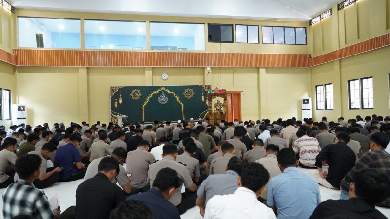 Polda Sulbar Perkuat Pondasi Iman Lewat Binrohtal