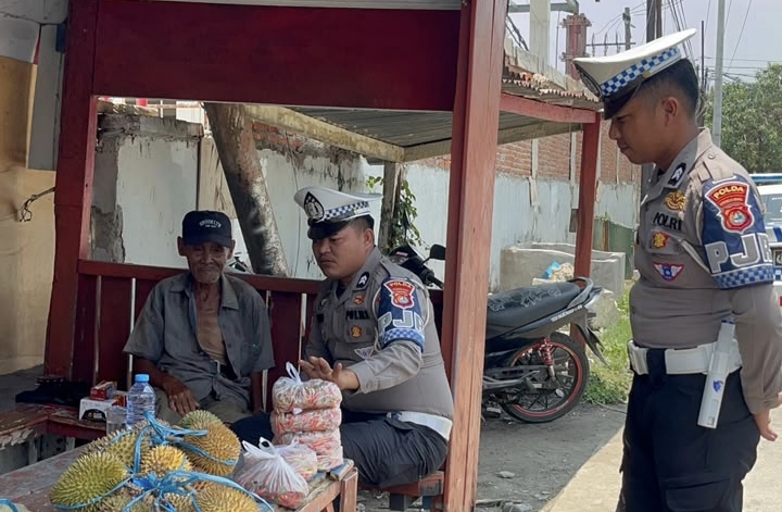Polantas Polda Sulbar Kembali Tebar Kebaikan di Tengah Masyarakat